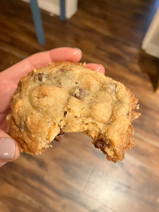 Chocolate Chip-Peanut Cookies